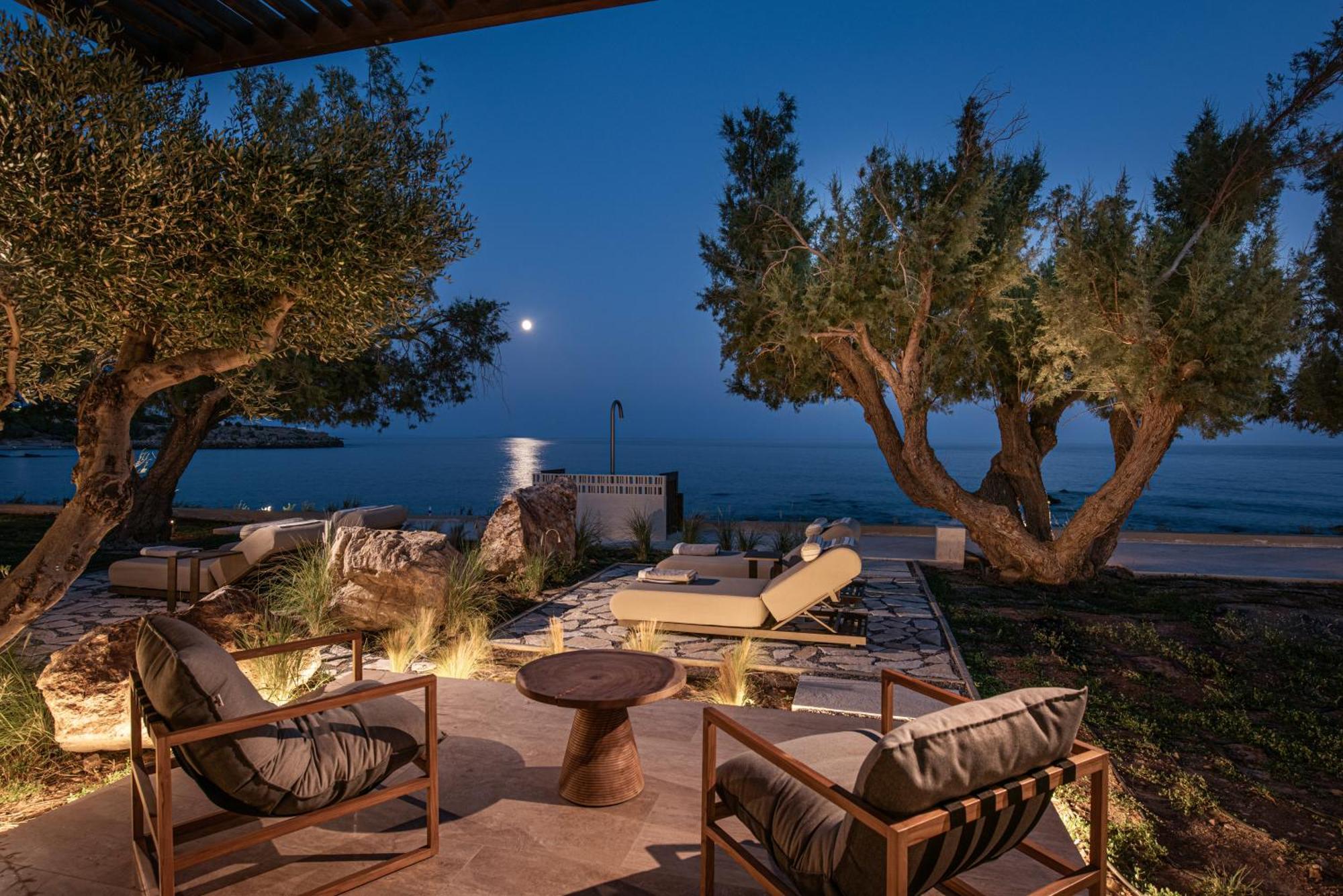 The Echo Of The Sea - Beachfront Luxury Villa *
