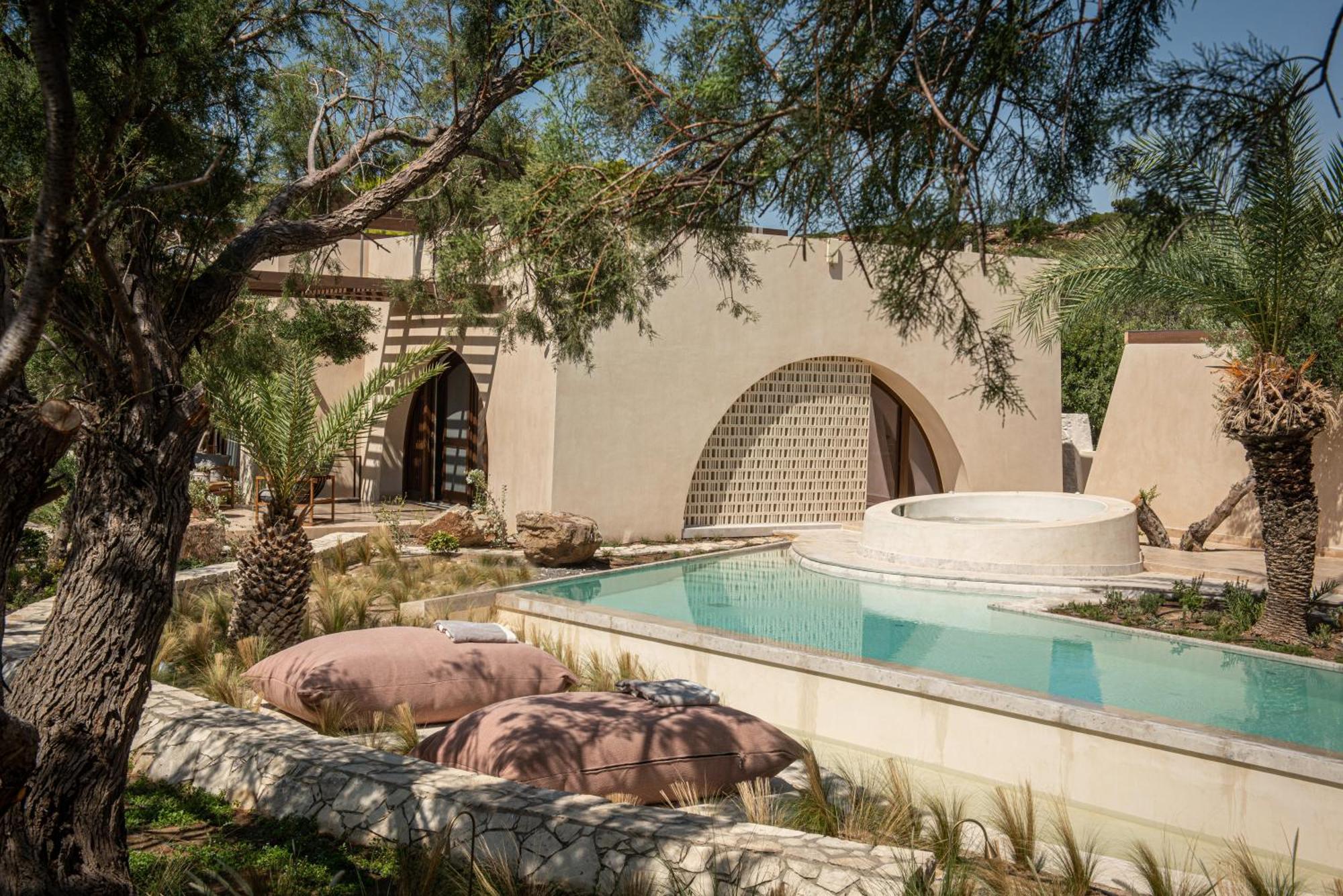 The Echo Of The Sea - Beachfront Luxury Skaloti
